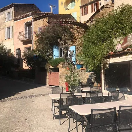Апартаменты Maison De Medievale Village